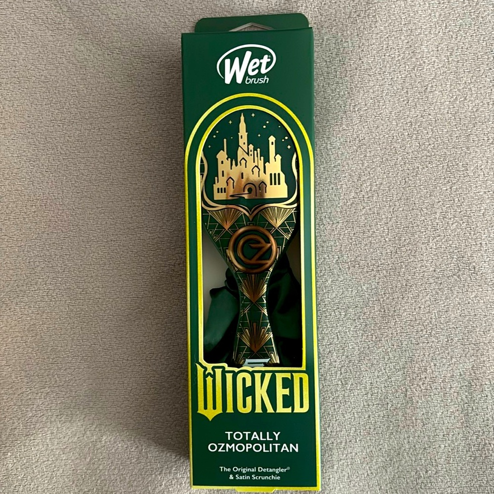 Wicked Totally Ozmopolitan Wet Brush